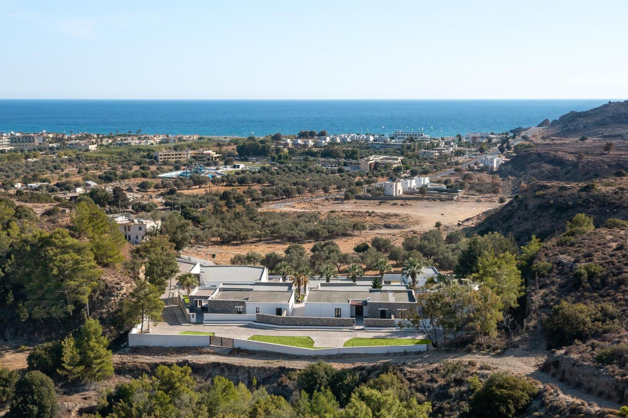 Terra Pietra Luxury & *